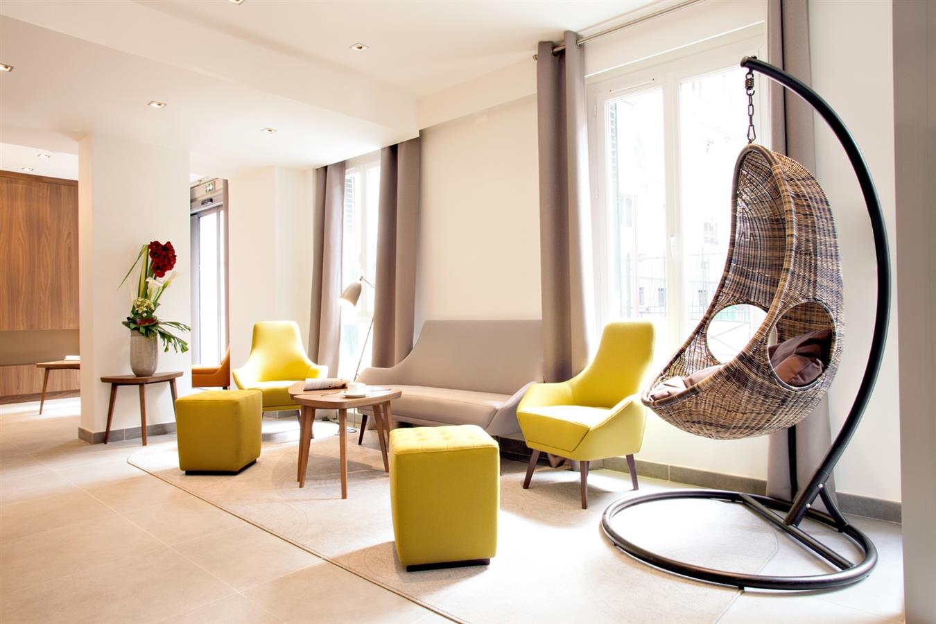 Best Western Plus 61 Paris National Hotel - Upandround