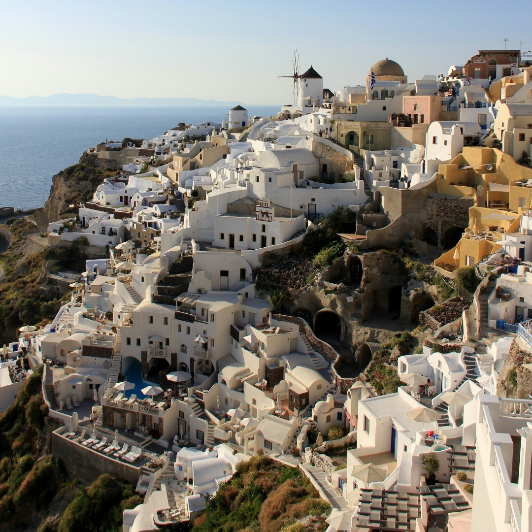 Santorini da sogno: il Makarios Hotel ti aspetta!